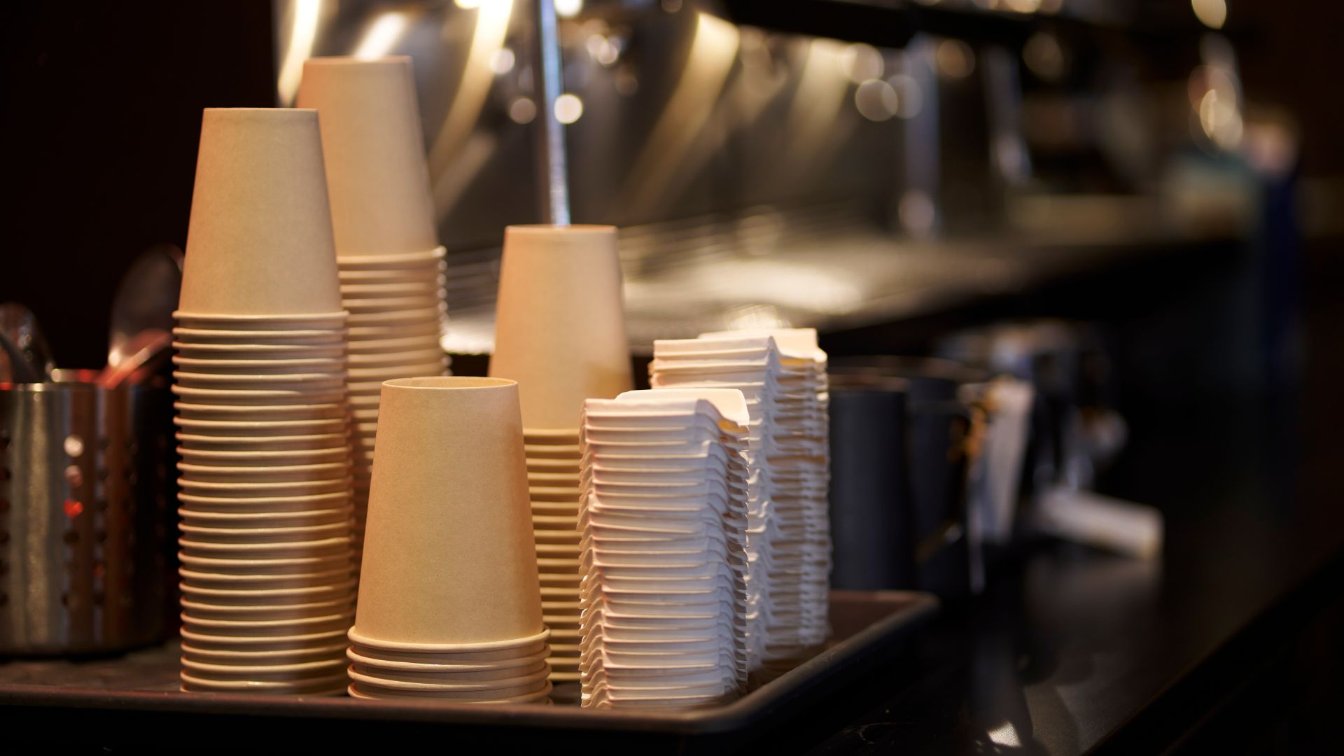 header-kaffeebecher-mit-logo.jpg header-kaffeebecher-mit-logo.jpg